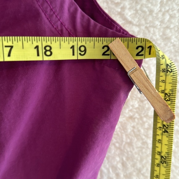 Columbia purple vest. Size lge. Front pockets lined. - Picture 4 of 7